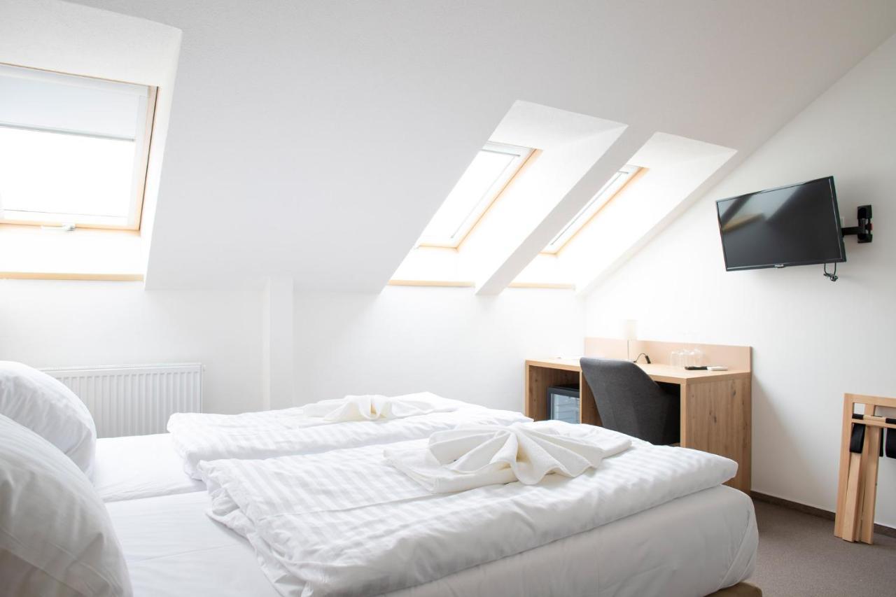 Amenity Penzion Horni Vestonice Ngoại thất bức ảnh
