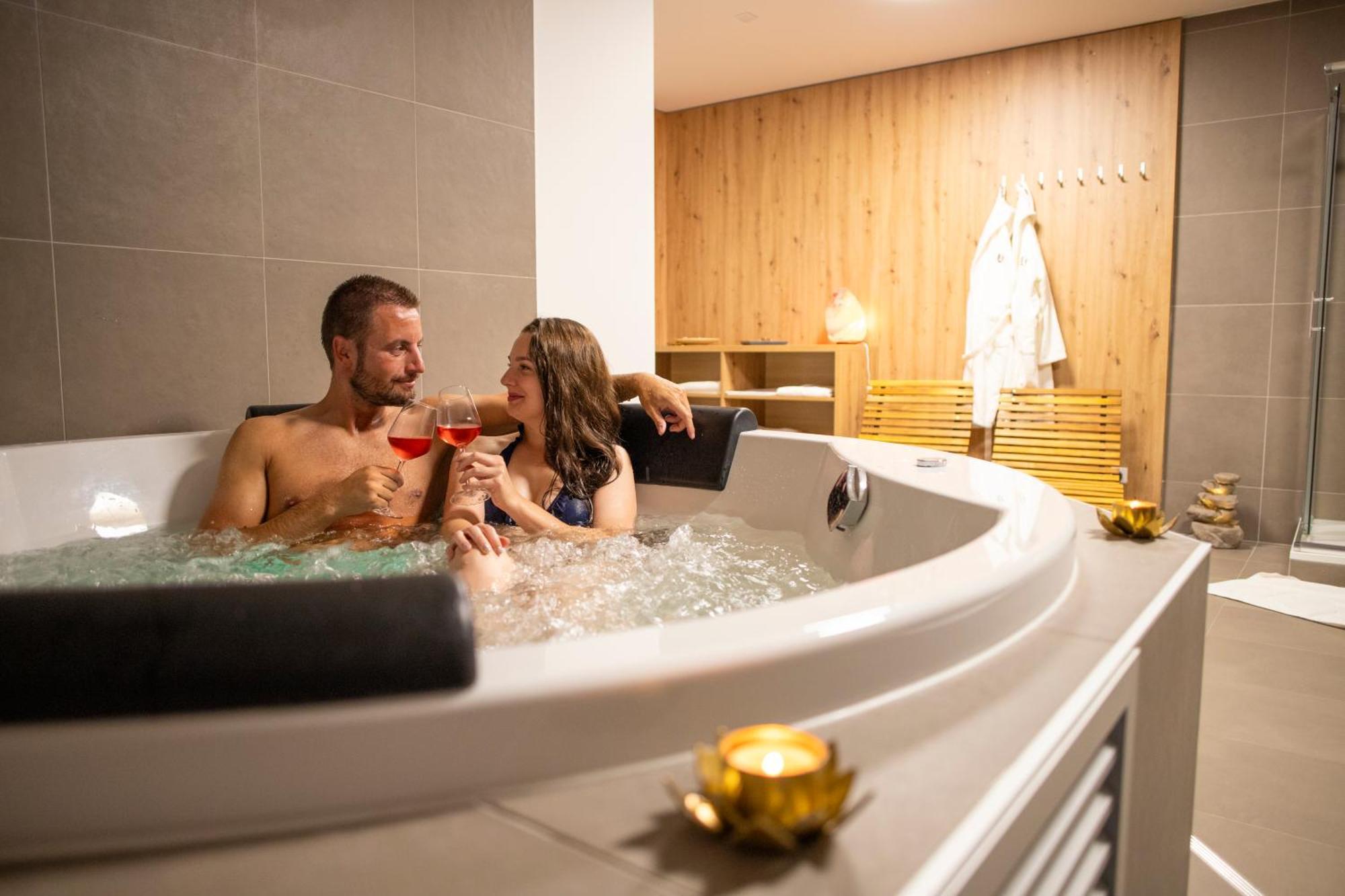 Amenity Penzion Horni Vestonice Ngoại thất bức ảnh